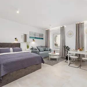  Apartment Srnec - Korzo