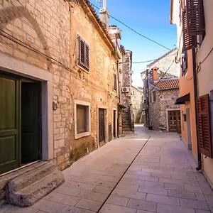 https://apartments-umag-center.in-istria.net